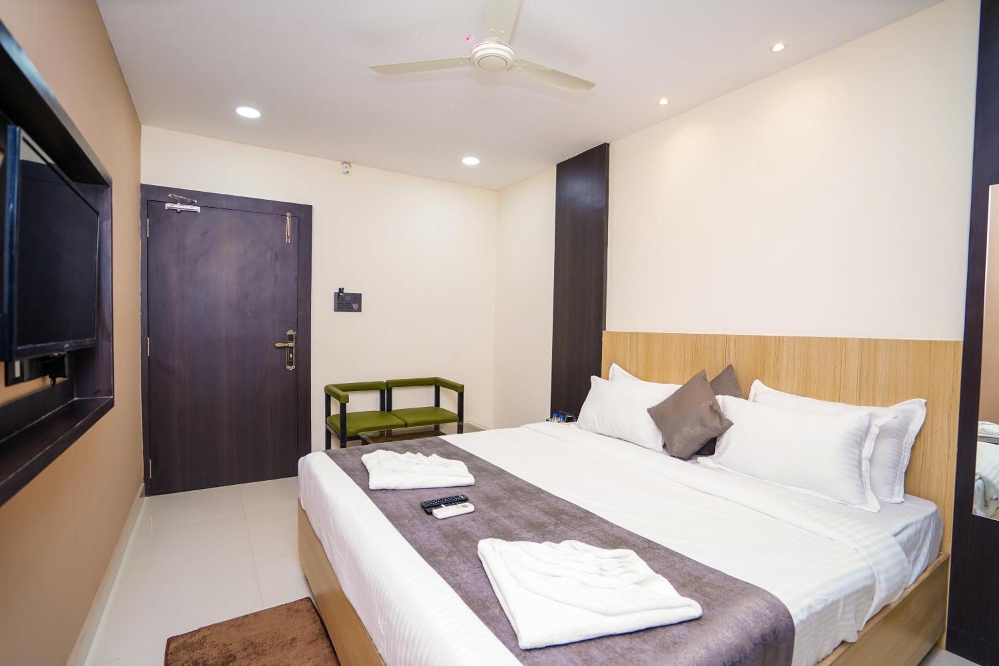Hotel Middleton Nxt Bhubaneswar Dış mekan fotoğraf