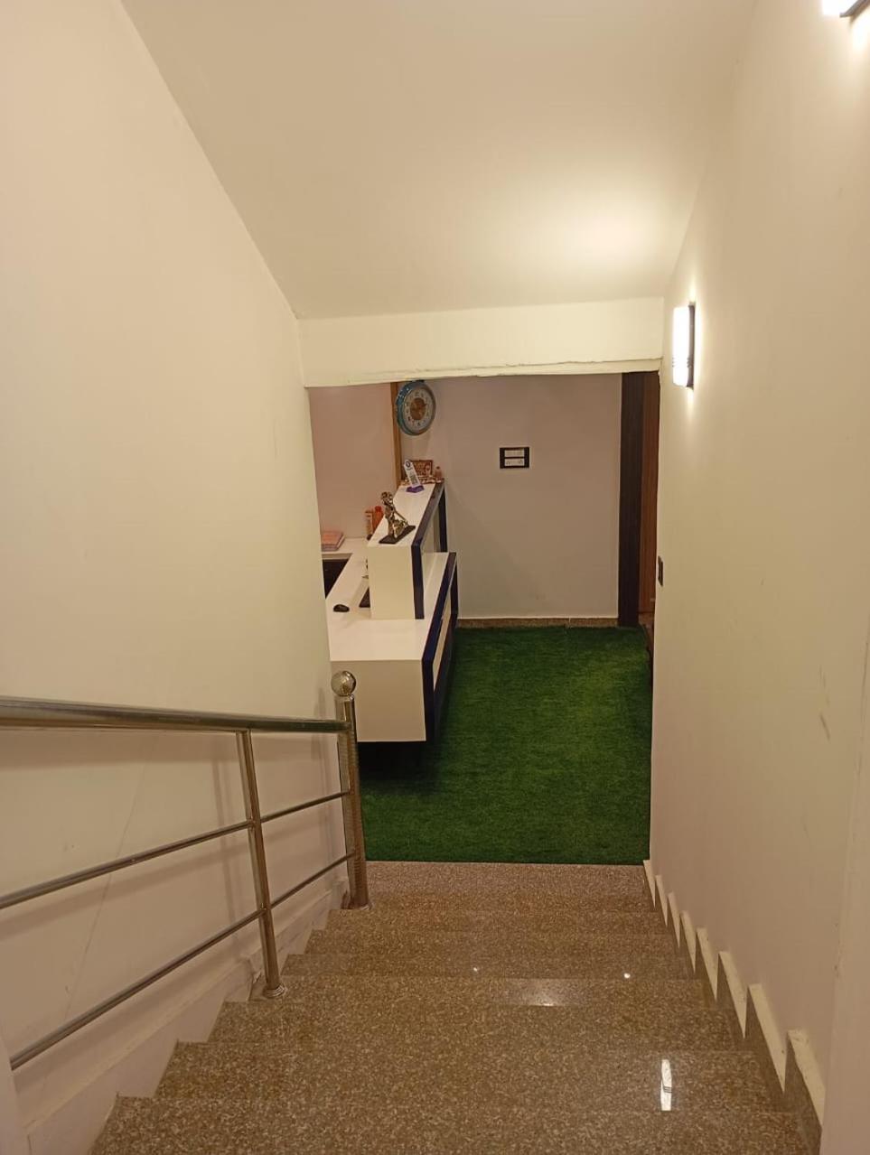 Hotel Middleton Nxt Bhubaneswar Dış mekan fotoğraf